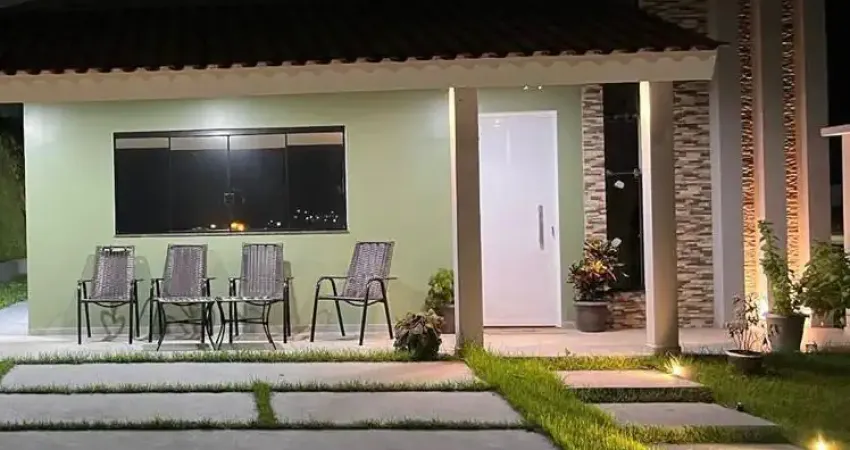 mARAVILHOSA CASA PARA MORAR, TOTALMENTE MOBILIADA PRONTA PARA MORAR, NO CONDOMINIO LACQUA EM IRANDUBA NO KM 3