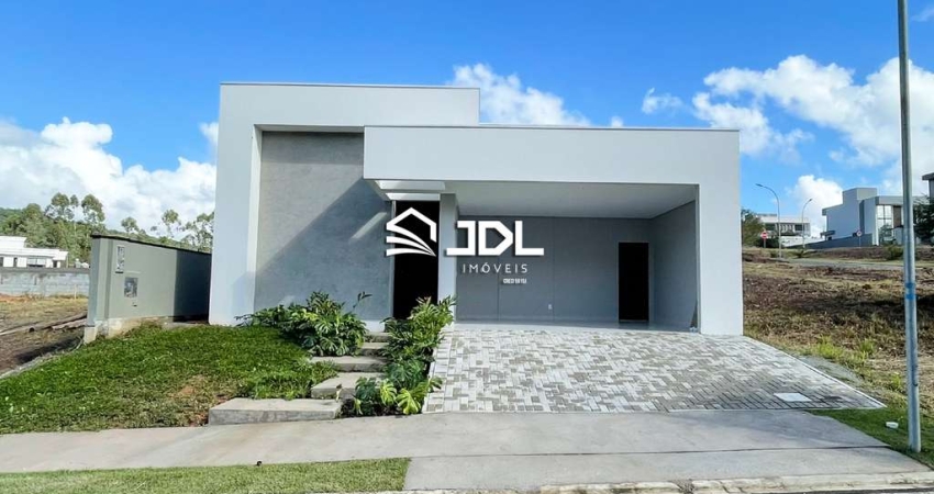 Linda Casa Nova em condomínio Fechado no bairro Ponta Aguda!