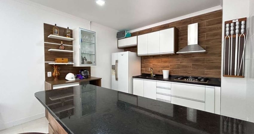 Casa com 3 dormitórios à venda, 404 m² por R$ 1.100.000,00 - Ponta Aguda - Blumenau/SC