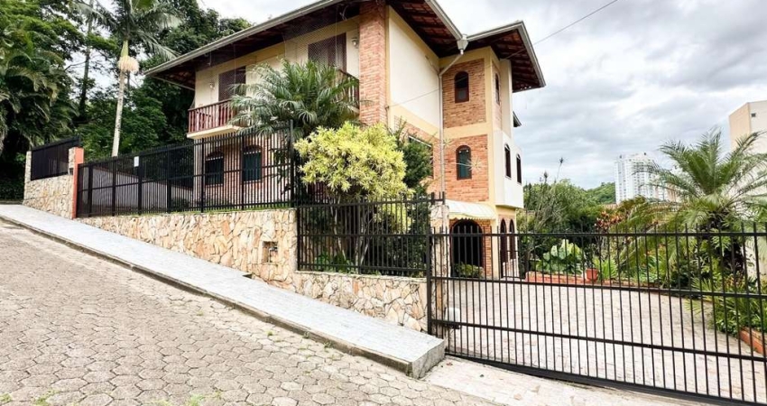 Casa à venda, 285 m² por R$ 1.300.000,00 - Vila Nova - Blumenau/SC