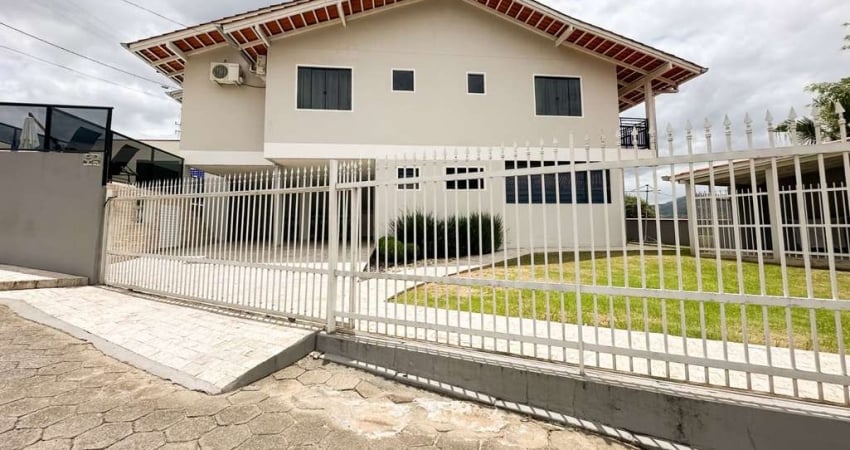 Casa à venda, 243 m² por R$ 1.490.000,00 - Itoupava Norte - Blumenau/SC