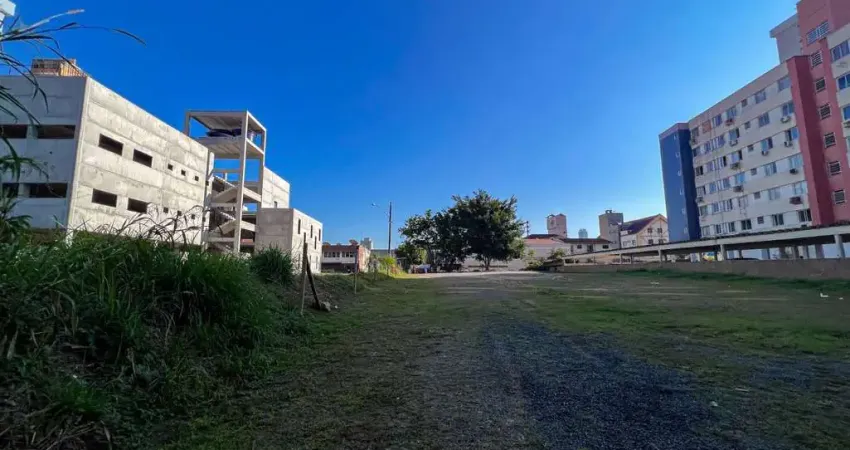 Terreno à venda, 3306 m² por R$ 6.000.000,00 - Velha - Blumenau/SC