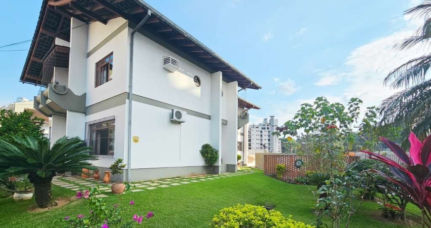 Casa à venda, 422 m² por R$ 1.500.000,00 - Ponta Aguda - Blumenau/SC