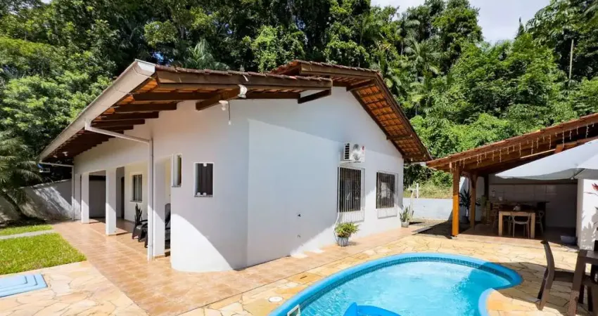 Casa com 3 dormitórios à venda, 234 m² por R$ 970.000,00 - Fortaleza - Blumenau/SC