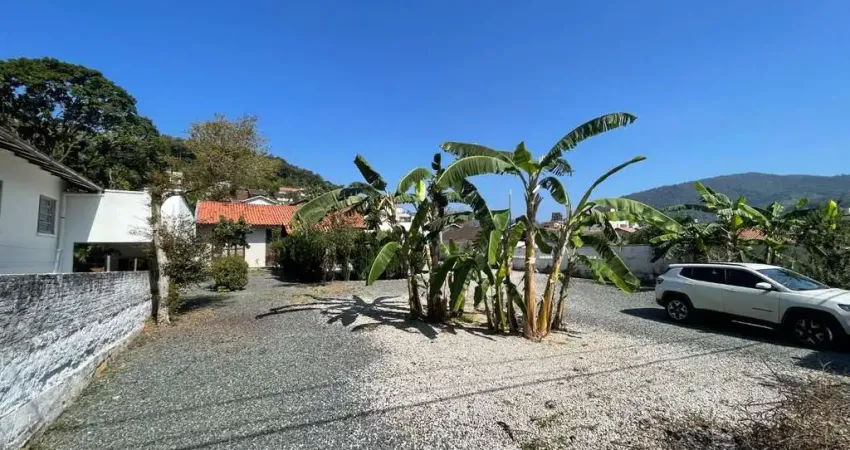 Casa com 4 quartos à venda no Garcia, Blumenau 