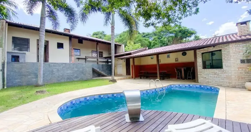 Casa com 2 dormitórios à venda, 195 m² por R$ 890.000,00 - Água Verde - Blumenau/SC