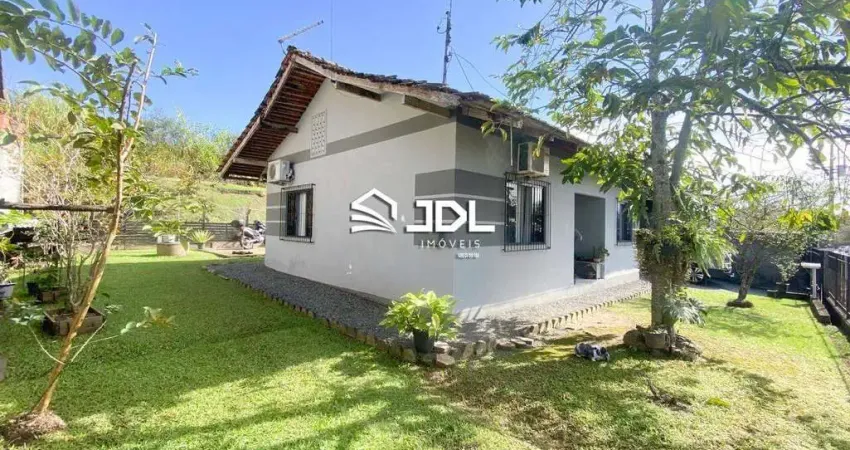 Casa térrea no Bairro Passo Manso. 3 quartos e com excelente custo benefício, apenas R$ 660.000,00