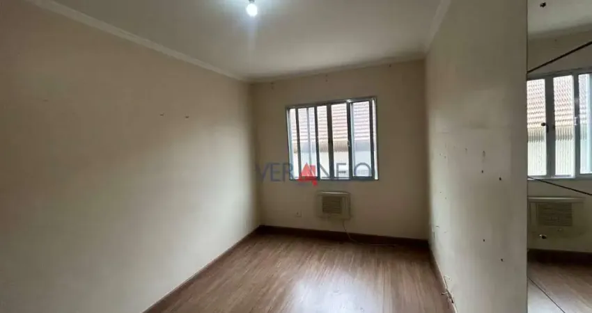 Apartamento com 2 dormitórios à venda, 60 m² por R$ 235.000 - Parque São Vicente - São Vicente/SP