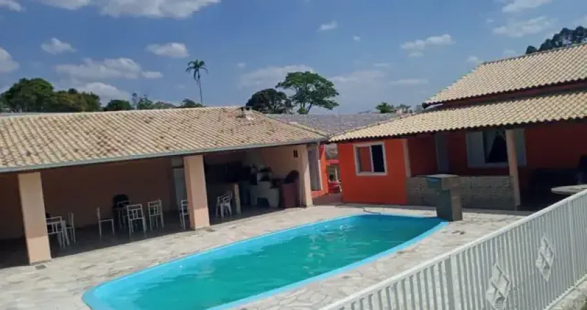 Linda chácara sarapuí, 2.500 m², 5 km cidade, 3 quartos, 2 piscinas, doc. ok, facilito.