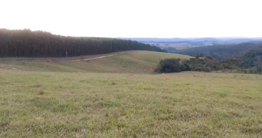 Lindo sítio em pilar do sul, 12 alq., 4 km do asfalto, 2 quartos, 9 km da cidade, escritura.