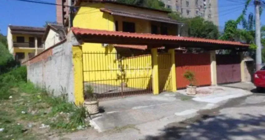 Casa com 2 quartos à venda na Rua Major Peixoto Guimarães, 628, Rocha, São Gonçalo