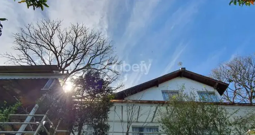 Marina particular com chalé às margens do rio verde, no condomínio lagamar, em varginha-mg