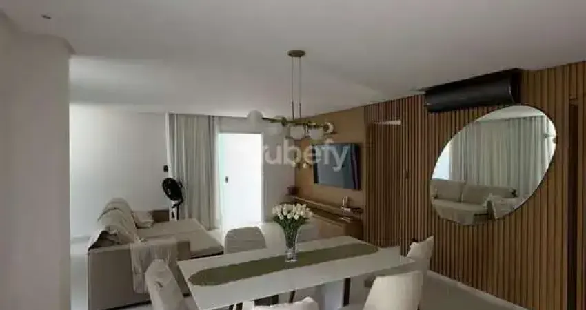 Belíssima casa no foz do joanes com 3/4 todos suítes, moderna, toda projetada e finamente decorada.