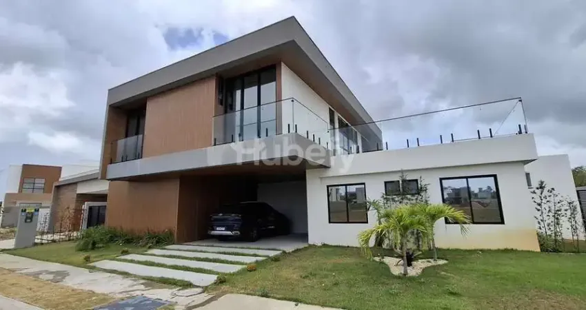 Encante-se com esta bela casa no condomínio vista lagoa, exclusividade, natureza e tranquilidade.