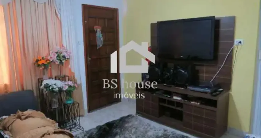 Casa 2 dormitórios e 2 vagas com mais casas no quintal - valparaíso