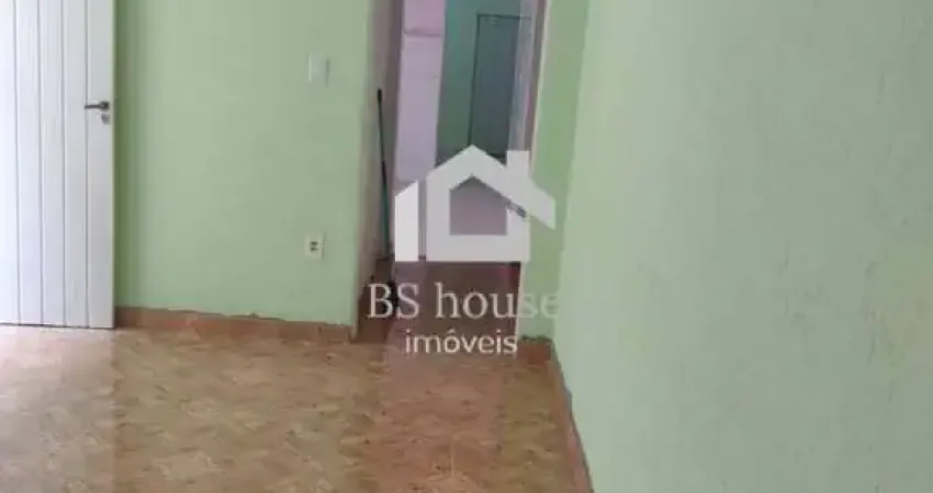 Casa com 3 quartos para alugar na Rua Nestor Moreira, Cerâmica, São Caetano do Sul