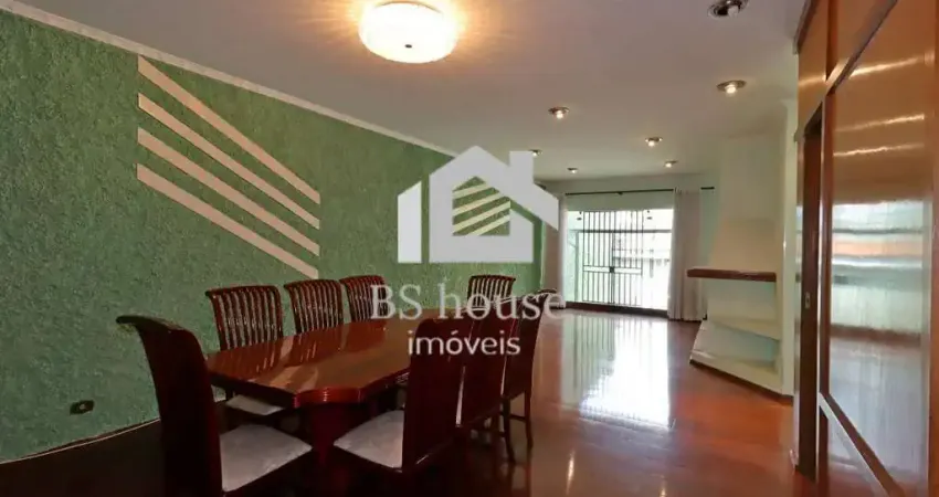 Casa Térrea 400m², 3 suítes, 5 banheiros, piscina, 4 vagas - Santa Maria