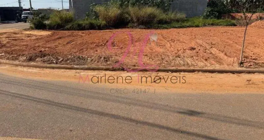 Terreno para venda no Parque Petrópolis na cidade de Várzea Paulista-SP: 315,99m² de área! Aproveite essa oportunidade única!