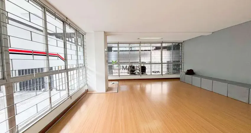 Loja Comercial à Venda na Rua 13 de Maio  Centro de Curitiba, 88 m