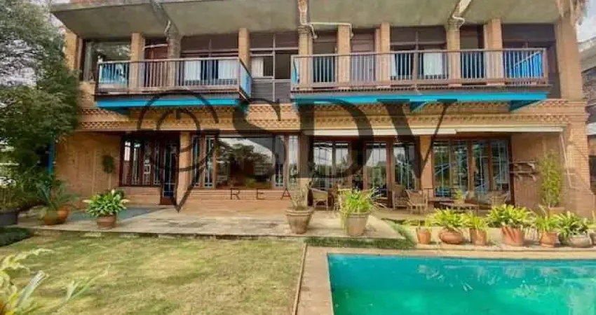 Casa com 4 quartos à venda na Rua Itaperuna, 134, Pacaembu, São Paulo