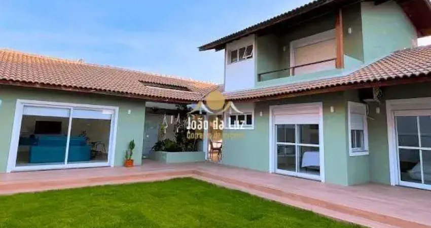 Casa em condomínio fechado com 3 quartos à venda no Cachoeira do Bom Jesus, Florianópolis