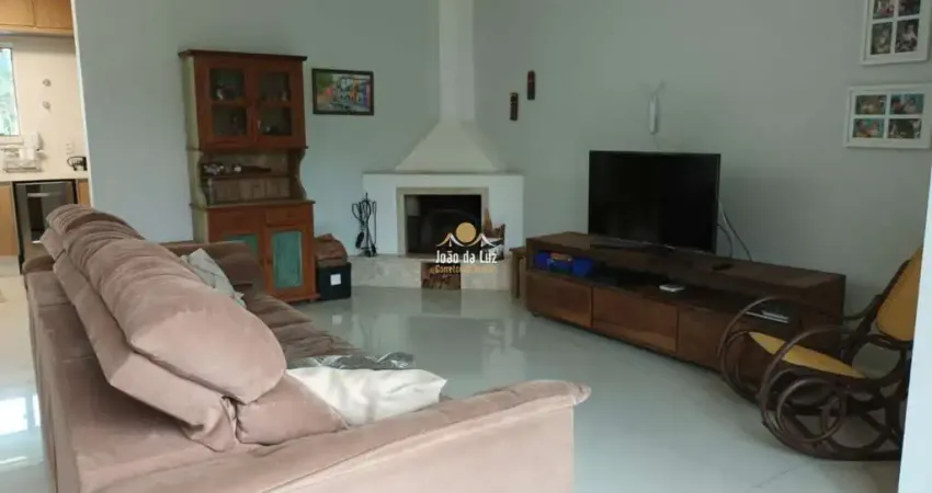 Casa em condomínio fechado com 4 quartos à venda no Cachoeira do Bom Jesus, Florianópolis
