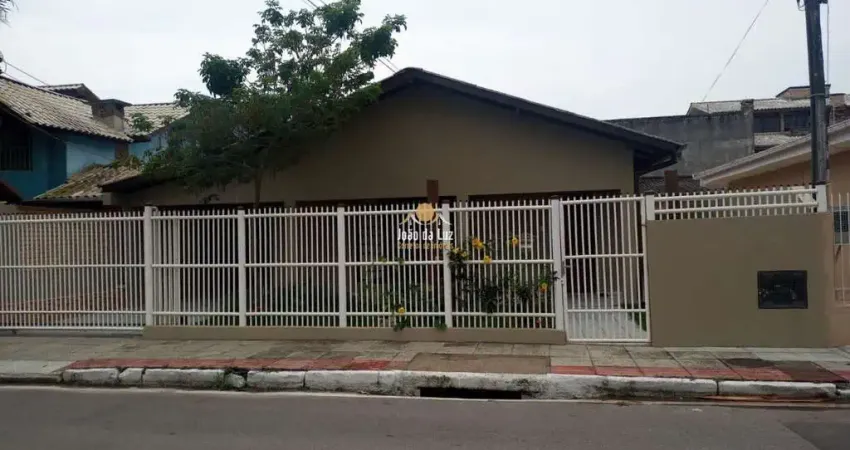 Casa com 3 quartos à venda no Canasvieiras, Florianópolis