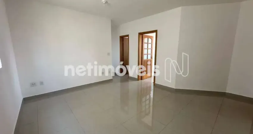 Excelente oportunidade em uma das ruas mais calmas e ao mesmo tempo próximo a todo tipo de comercio.