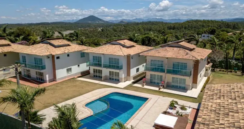Linda casa à venda em condomínio fechado em meaipe - guarapari/es, área de lazer ampla e completa, segurança. qualidade de vida para toda familia!