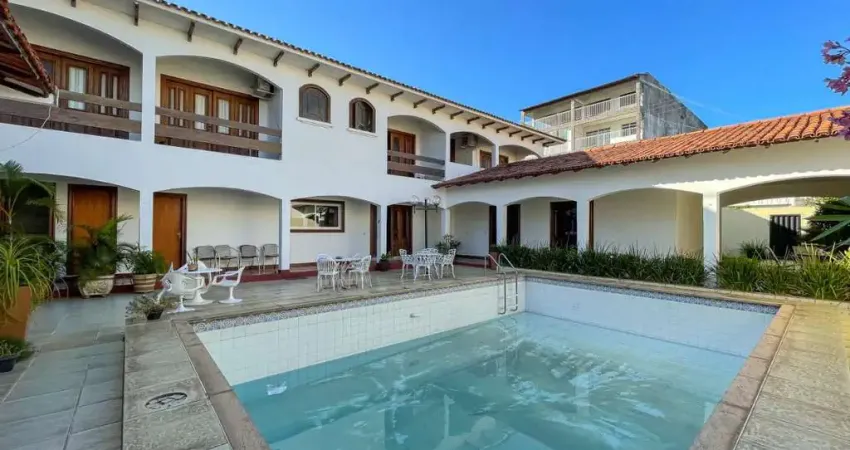 Casa a venda em muquiçaba, guarapari com 750m² de terreno, excelente localização, ideal para fins comerciais.