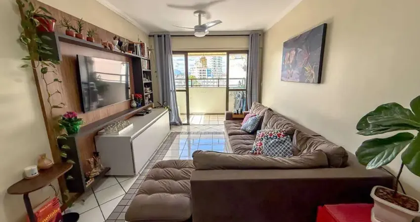 Oportunidade! apartamento à venda na praia do morro de 2 quarto com vista livre para as montanhas, lazer completo em predio de frente para o mar.