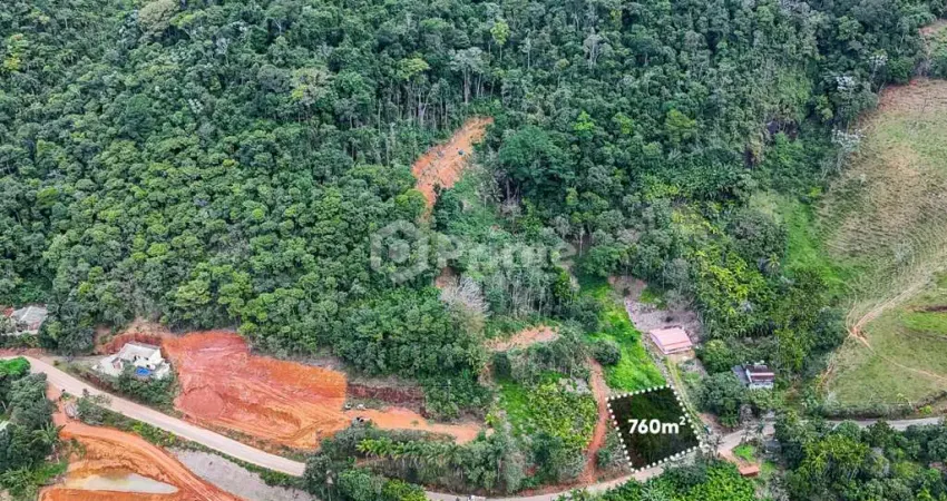 Terreno à venda em buenos aires, guarapari/es. 760m², água de nascente, vista para montanhas e natureza ao redor. tranquilidade e qualidade de vida.