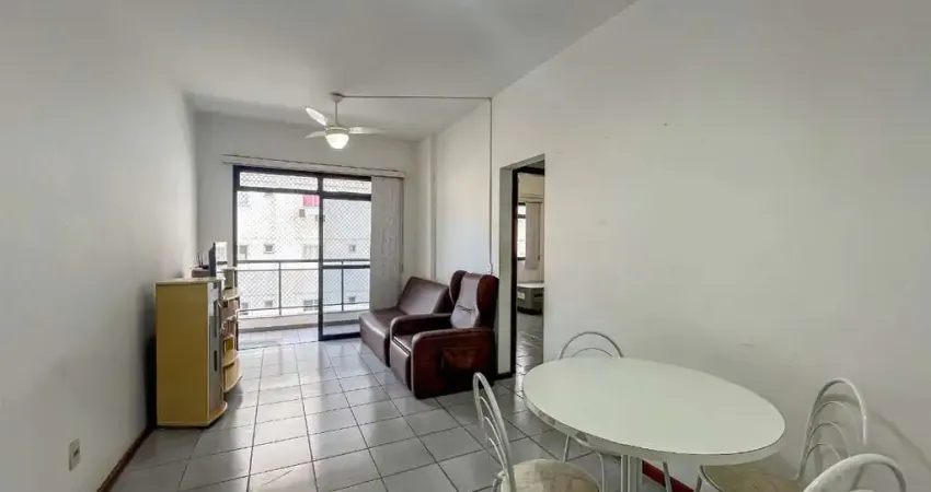 Apartamento à venda no centro de guarapari/es. 1 quarto e sala a poucos passos das praias das castanheiras e namorados.