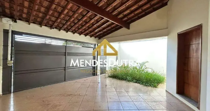 Casa com 3 quartos e quintal com churrasqueira para alugar no bairro morumbi, piracicaba - sp.