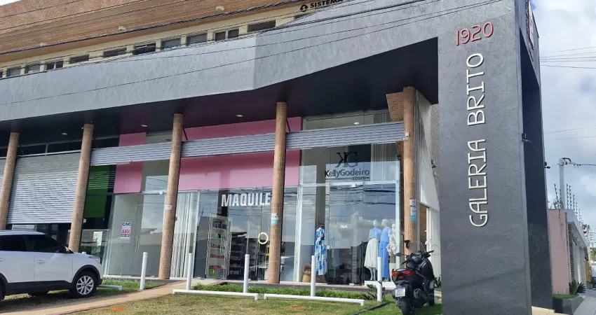 Loja comercial em capim macio. muito bem localizada, por trás do nordestão, próximo ao hospital paulo gurgel