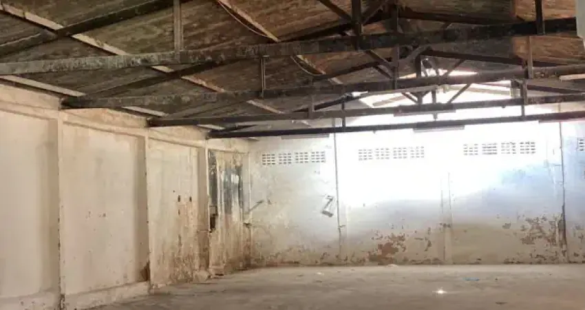 Barracão / Galpão / Depósito com 2 salas para alugar na Rua dos Pegas, 1980, Quintas, Natal