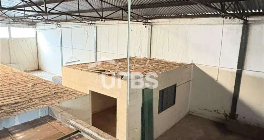 Casa comercial à venda na Avenida do Comércio, Santa Genoveva, Goiânia