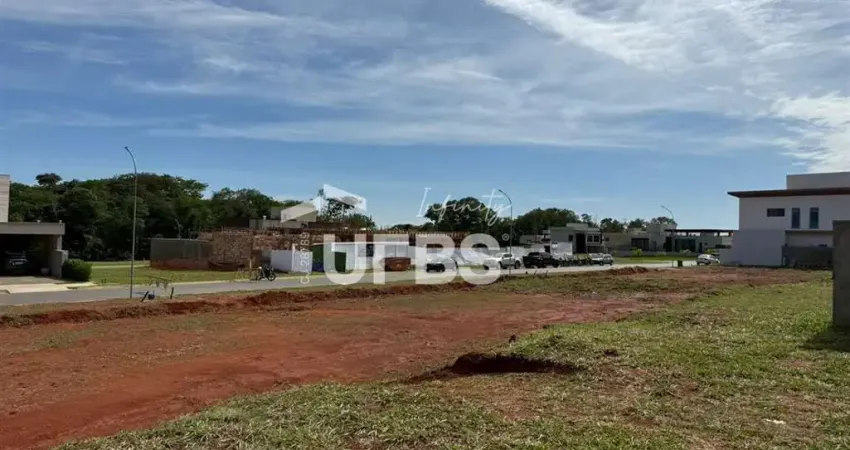 Terreno à venda no Jardins França, Goiânia 
