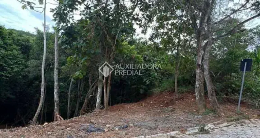 Terreno à venda na Praça Coronel Marcos Konder, 55, Cabeçudas, Itajaí