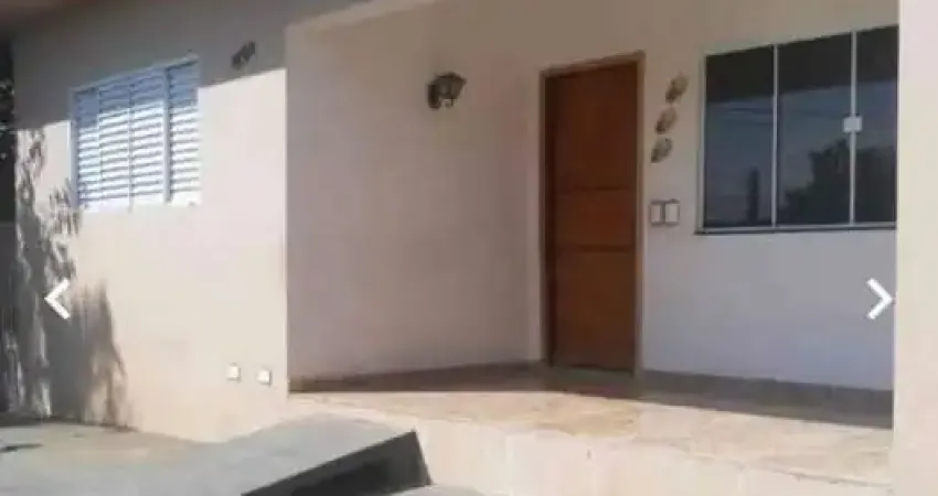 Casa à venda, Jardim Plannalto, Nova Odessa, SP.Casa com 3 dorms,1 banheiro,2 vagas de garagem .