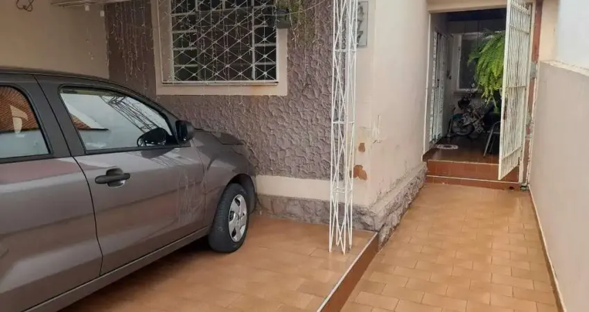 Casa à Venda com 03 dormitórios (Quartos),localizada no Bairro Cidade Alta, Piracicaba, SP