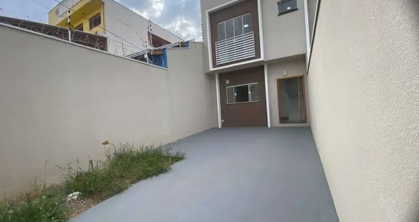 Casa à Venda com 3 dormitórios sendo 1 suíte no Jardim Campos Elíseos, em Campinas, SP