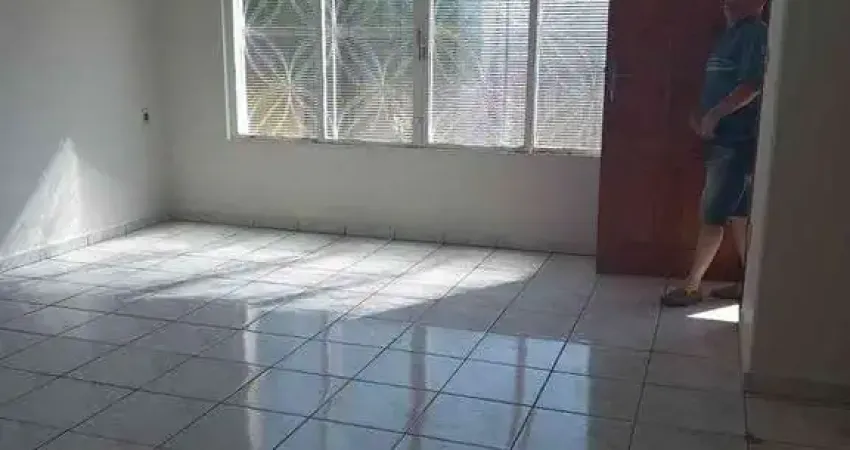 Casa com 3 dorms, Santa Cecília, Paulínia - R$ 650 mil, Cod: CA2683