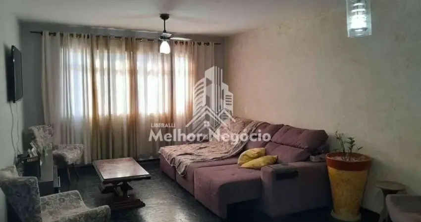 Apartamento à Venda com 03 dormitórios e suíte, Jaraguá (Condomínio Edifício Luiz Checoli), Piracicaba, SP - R$275 mil