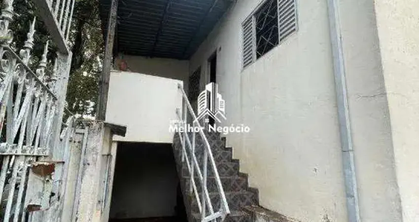 Casa à venda com 3 dormitórios no Bairro Vila Rezende (À VISTA)
