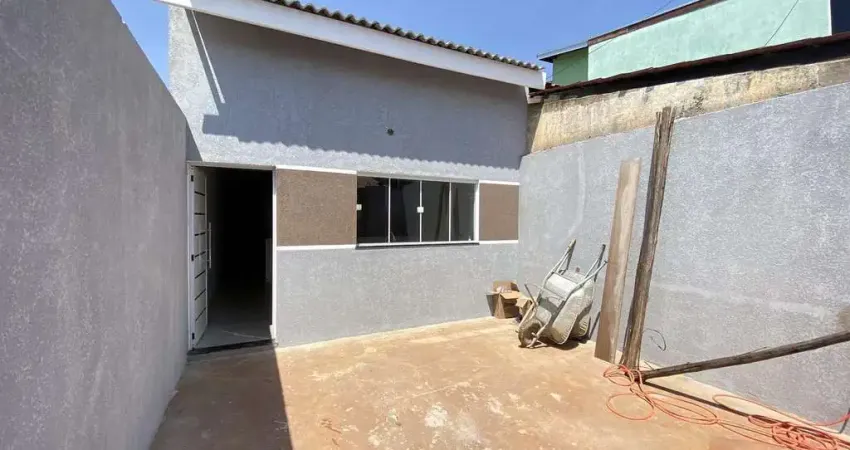 Casa à venda com 02 dormitórios sendo 01 deles suíte, no bairro Jardim Viel, em Sumaré - R$350 mil, Cod: CA2734