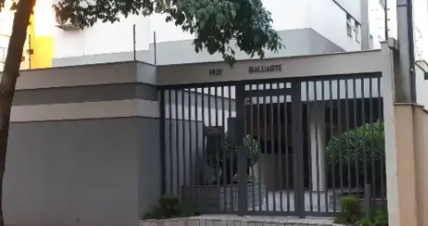 Apartamento centro - 03 quartos grandes - armários planejados