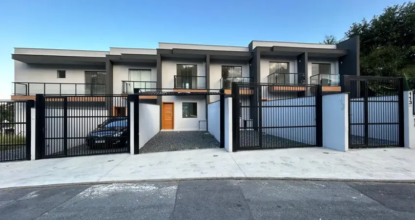 Excelente sobrado com 2 suítes, no bairro anita garibaldi em joinville