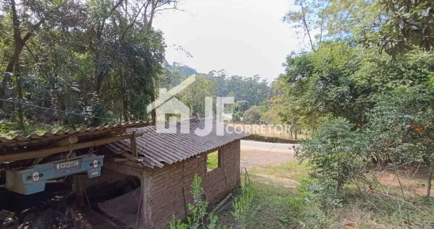 Chácara de 2 quartos, 1750m² no bairro macaco branco , em portão