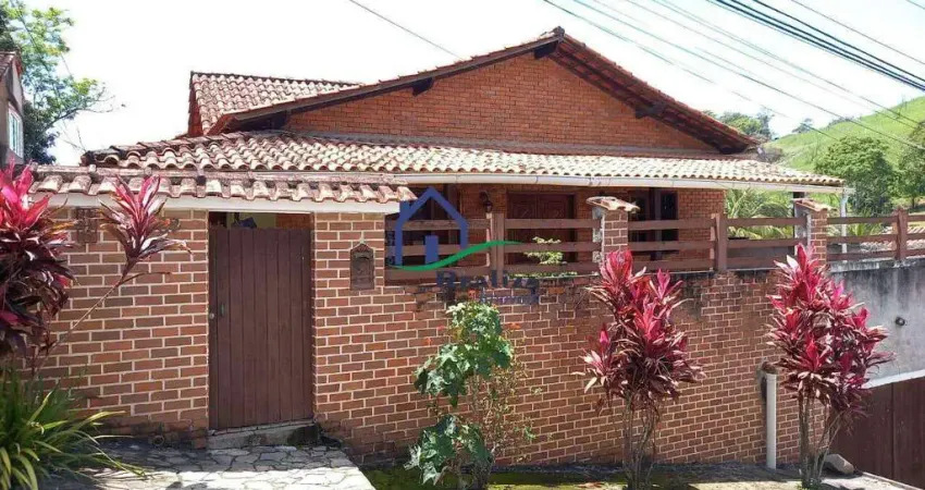 Casa com 5 quartos à venda na Avenida Doutor Eugênio Borges, Rio do Ouro, São Gonçalo